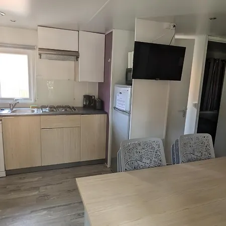 Kemping Mobil De Gamme 6 Personnes 4 Etoiles Marvilla Barcares Torreilles